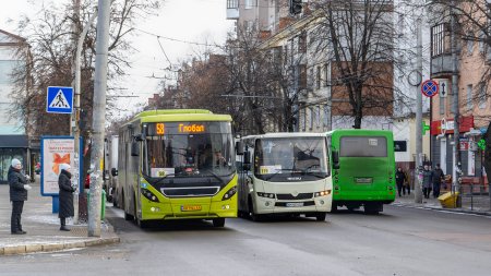 У Житомирі визначили перевізників, які обслуговуватимуть автобусні маршрути найближчі роки
